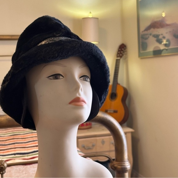 Vintage Tyrolean faux fur hat black size L Cabincore - Picture 6 of 9